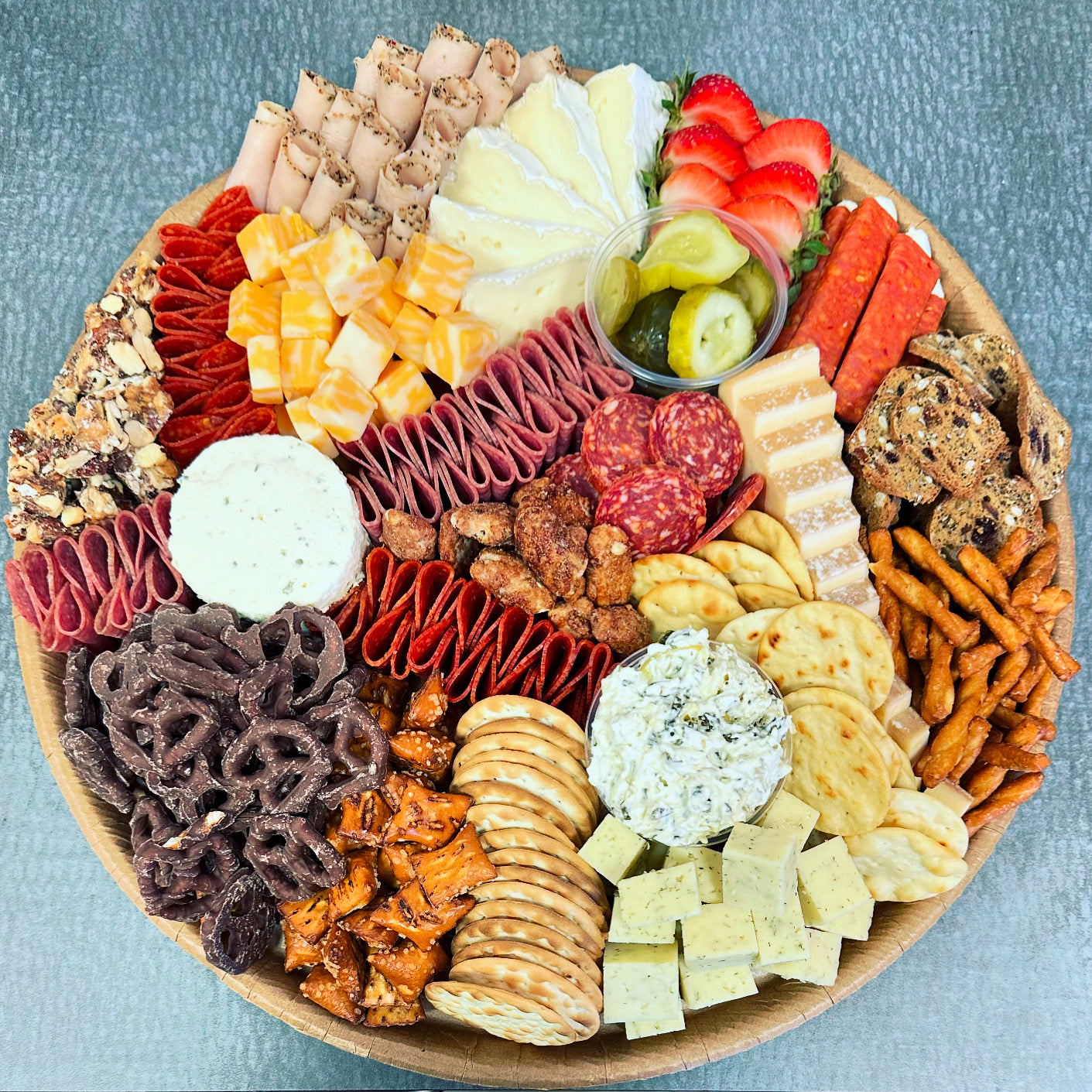 Round Charcuterie Board (multiple size options)