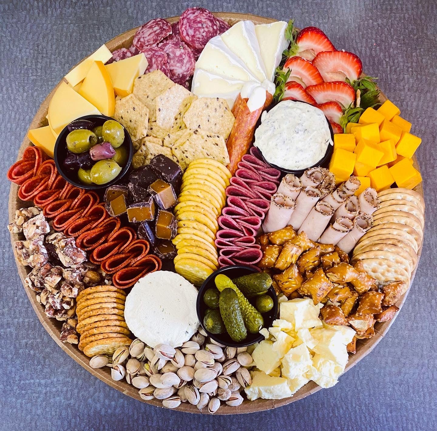 Round Charcuterie Board (multiple size options)