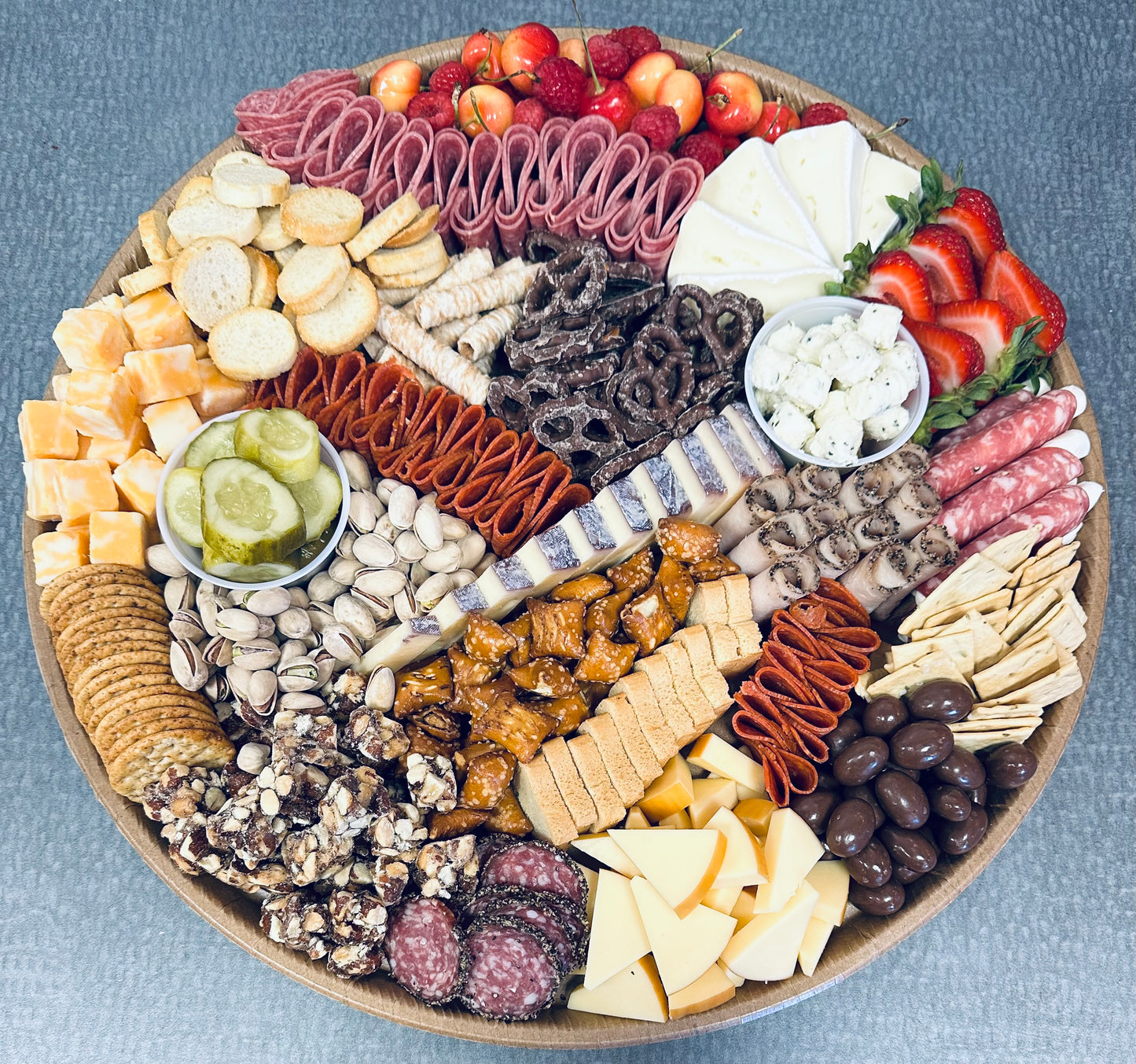 Round Charcuterie Board (multiple size options)