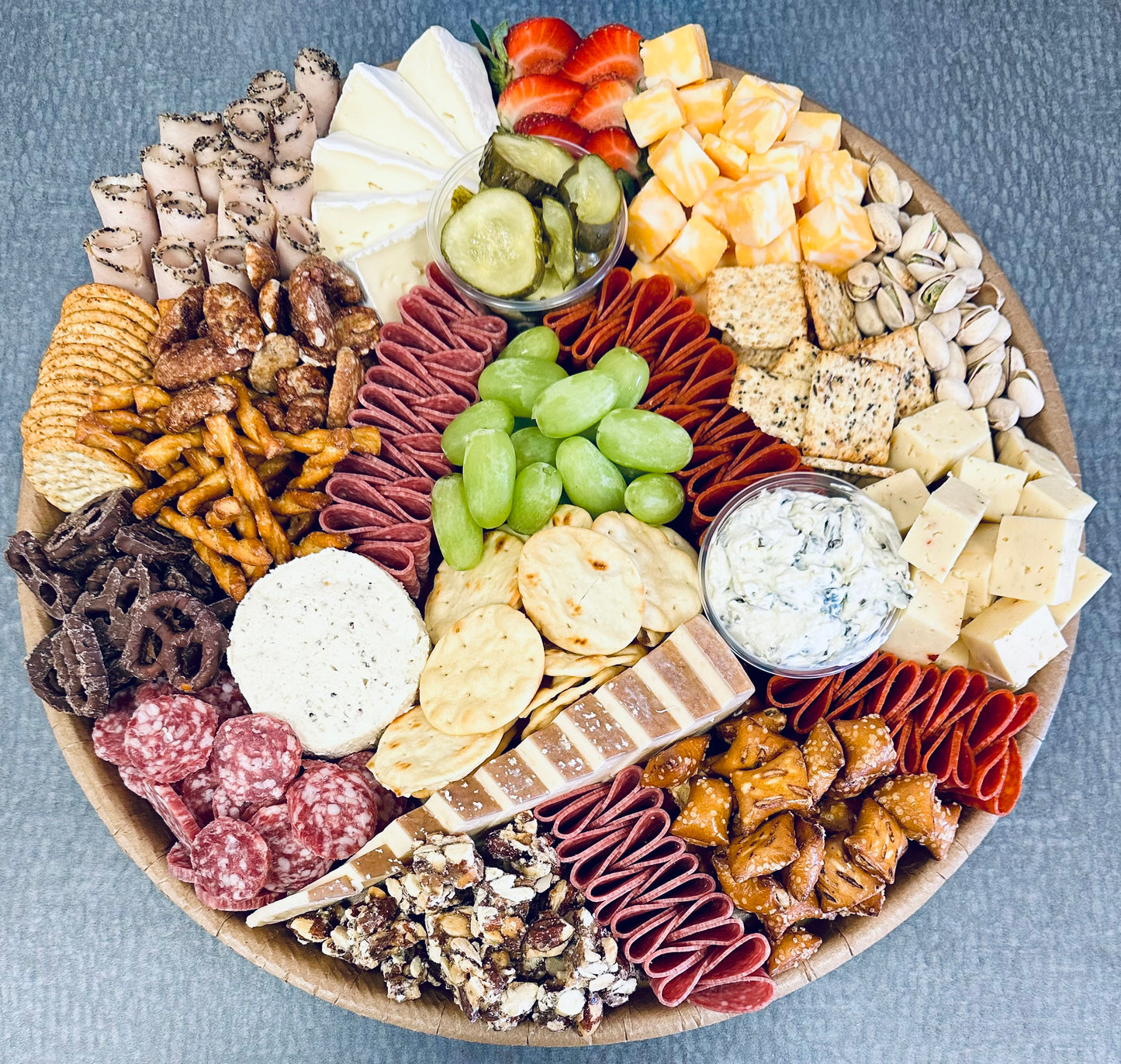 Round Charcuterie Board (multiple size options)