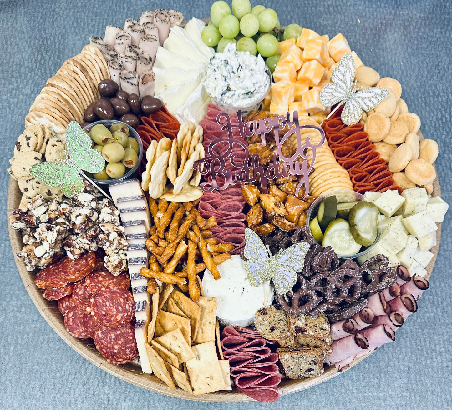 Round Charcuterie Board (multiple size options)