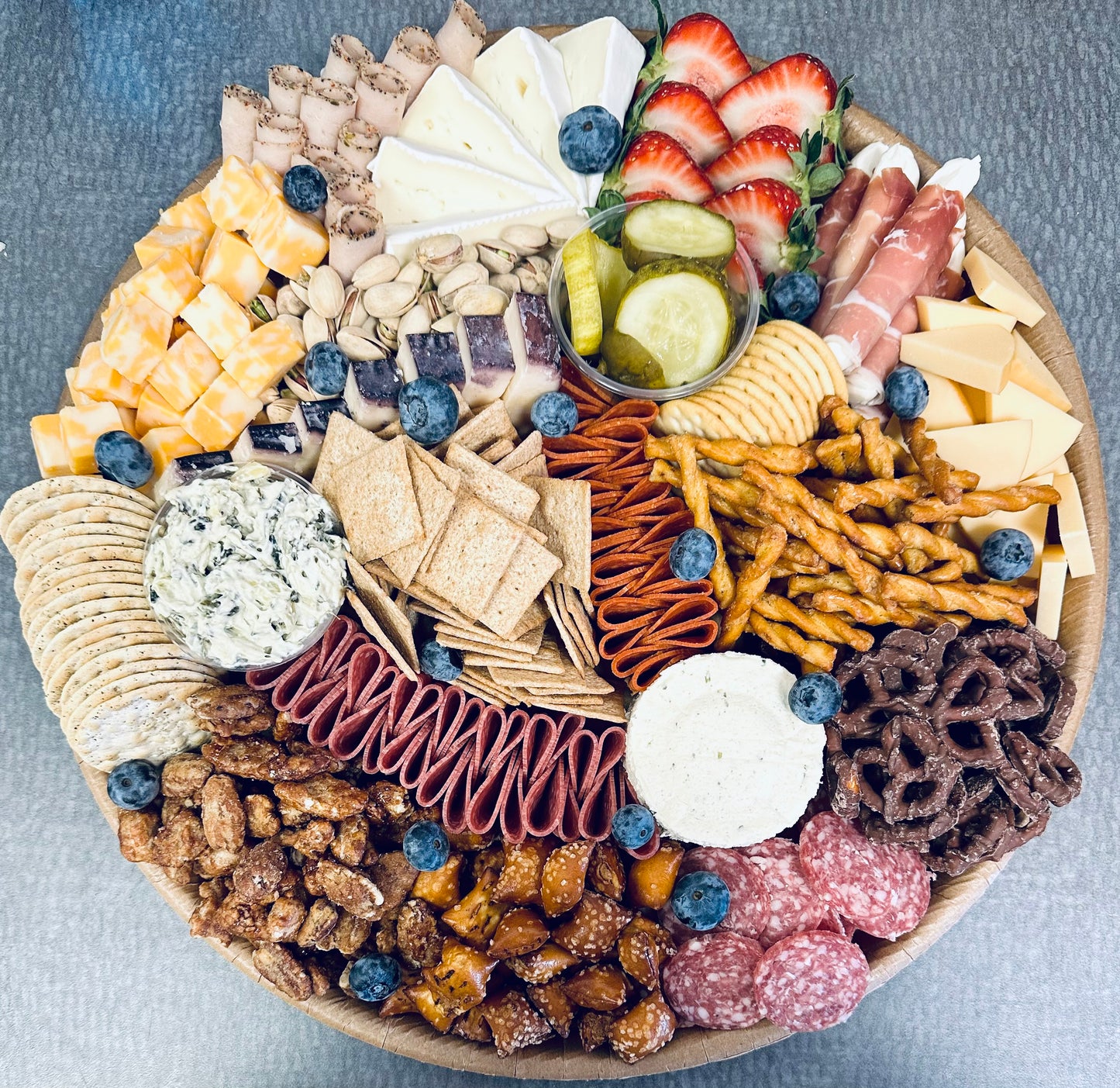 Round Charcuterie Board (multiple size options)