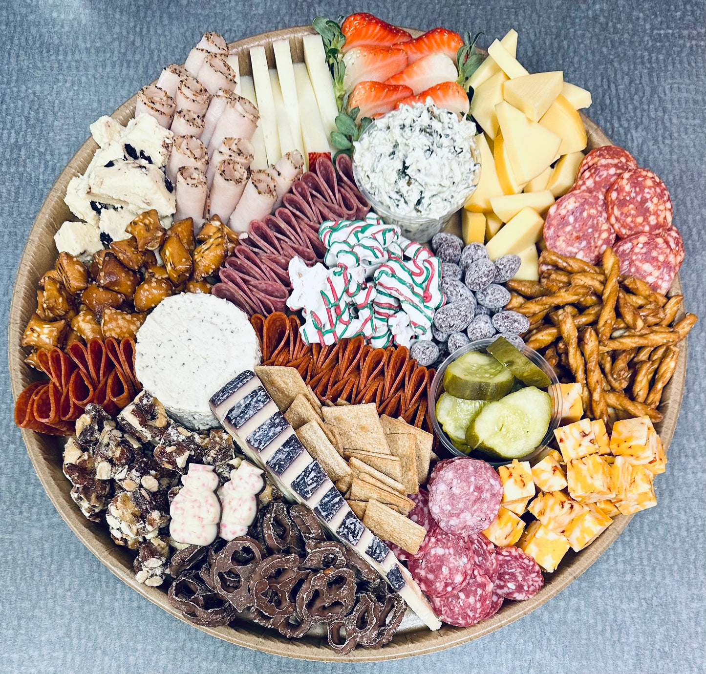 Round Charcuterie Board (multiple size options)